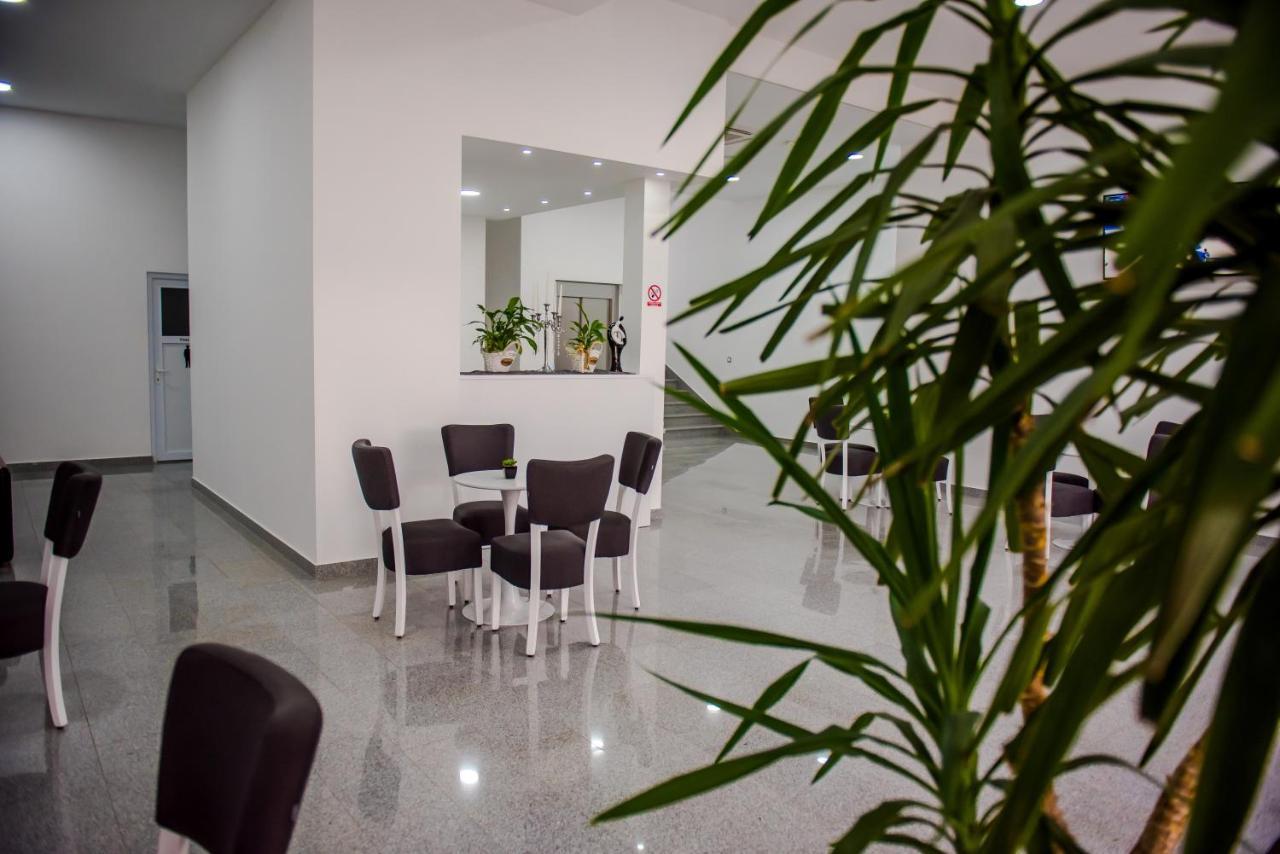 Hotel Ihtis Medugorje Buitenkant foto
